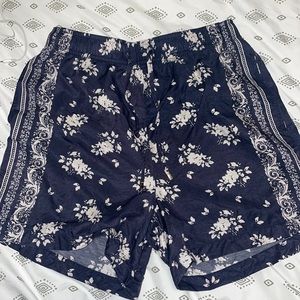 FINAL PRICE DROP✨ Royalty By Maluma Men’s Shorts